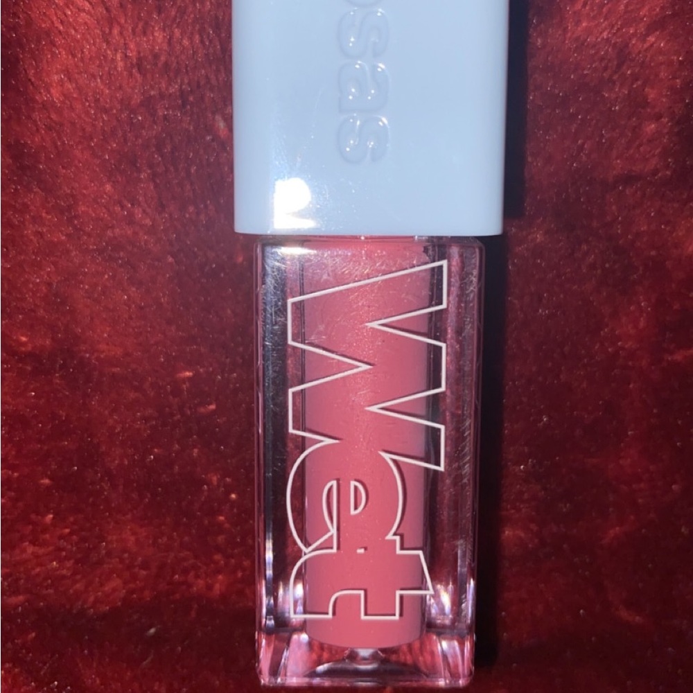 kosas wet lip oil / color Malibu
